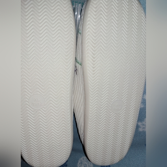 WILD FABLE SLIPPERS Sz XL (11-12) - Picture 8 of 15